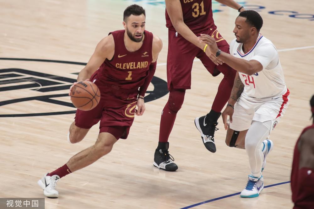 例如某知名 例如某知名